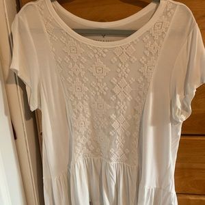 AE white flowy top